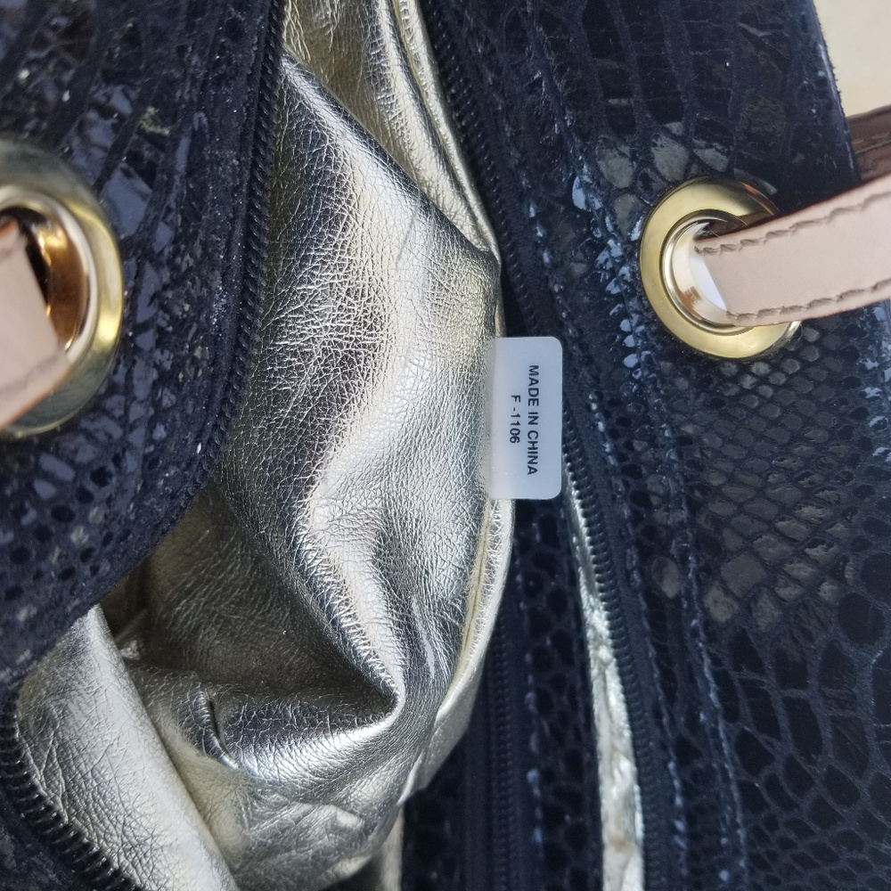MK. Jet Set Tote Python Embossed Bag F-1106 - Picture 5 of 8